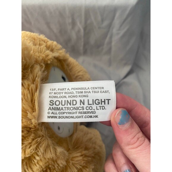 Home Accents Christmas 12 in. Animated Sitting Storytelling Bear and Baby - Picture 6 of 10